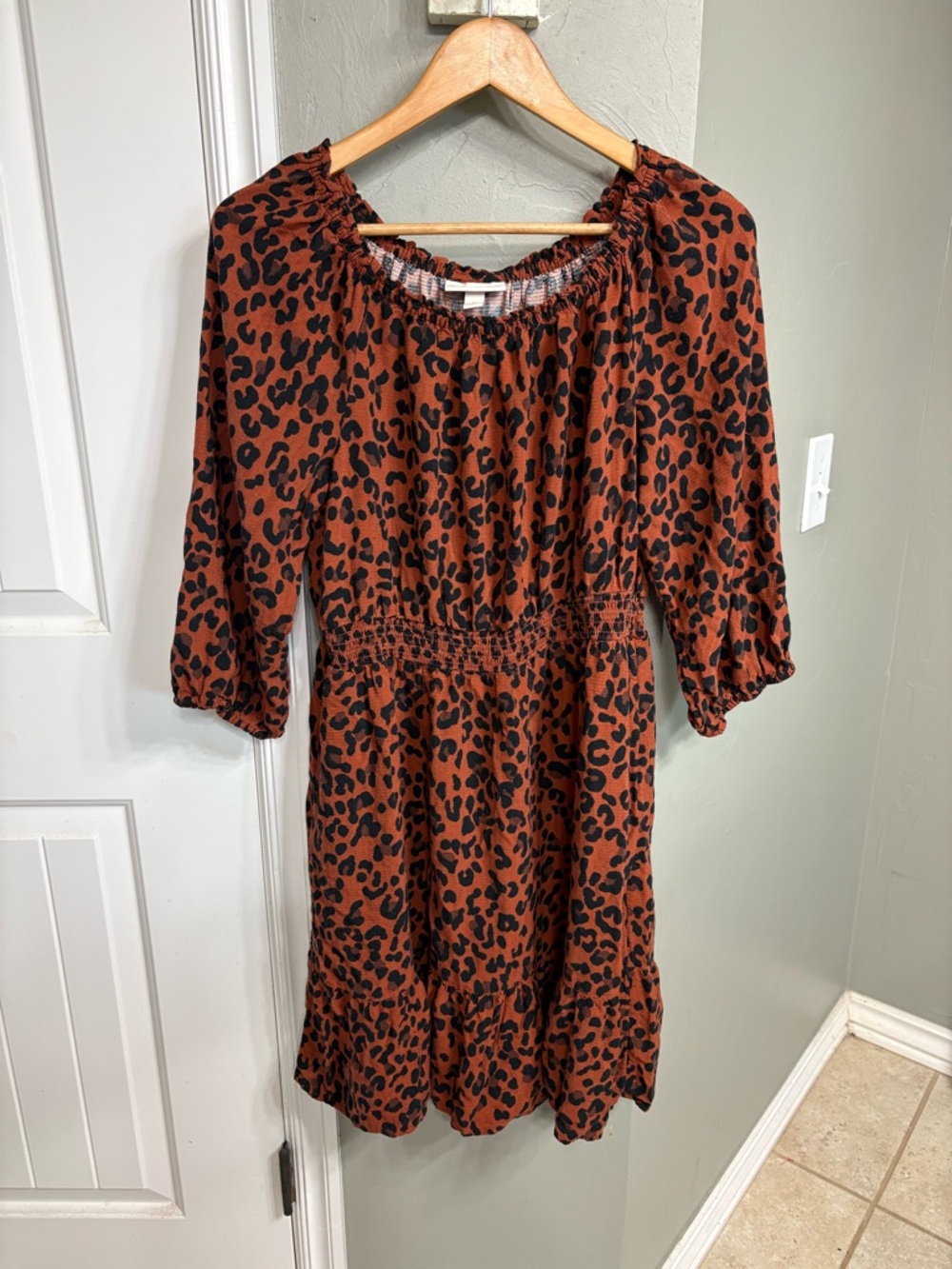 Knox Rose Rust and Black Leopard Midi Dress